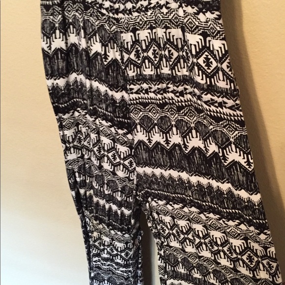 LA Hearts Jumpsuit - Picture 2 of 3